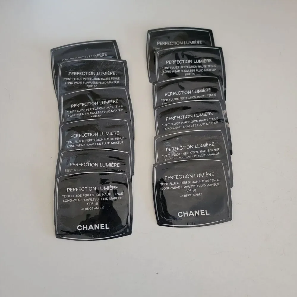 Chanel Perfect Lumiere Sample 44 Beige Ambre